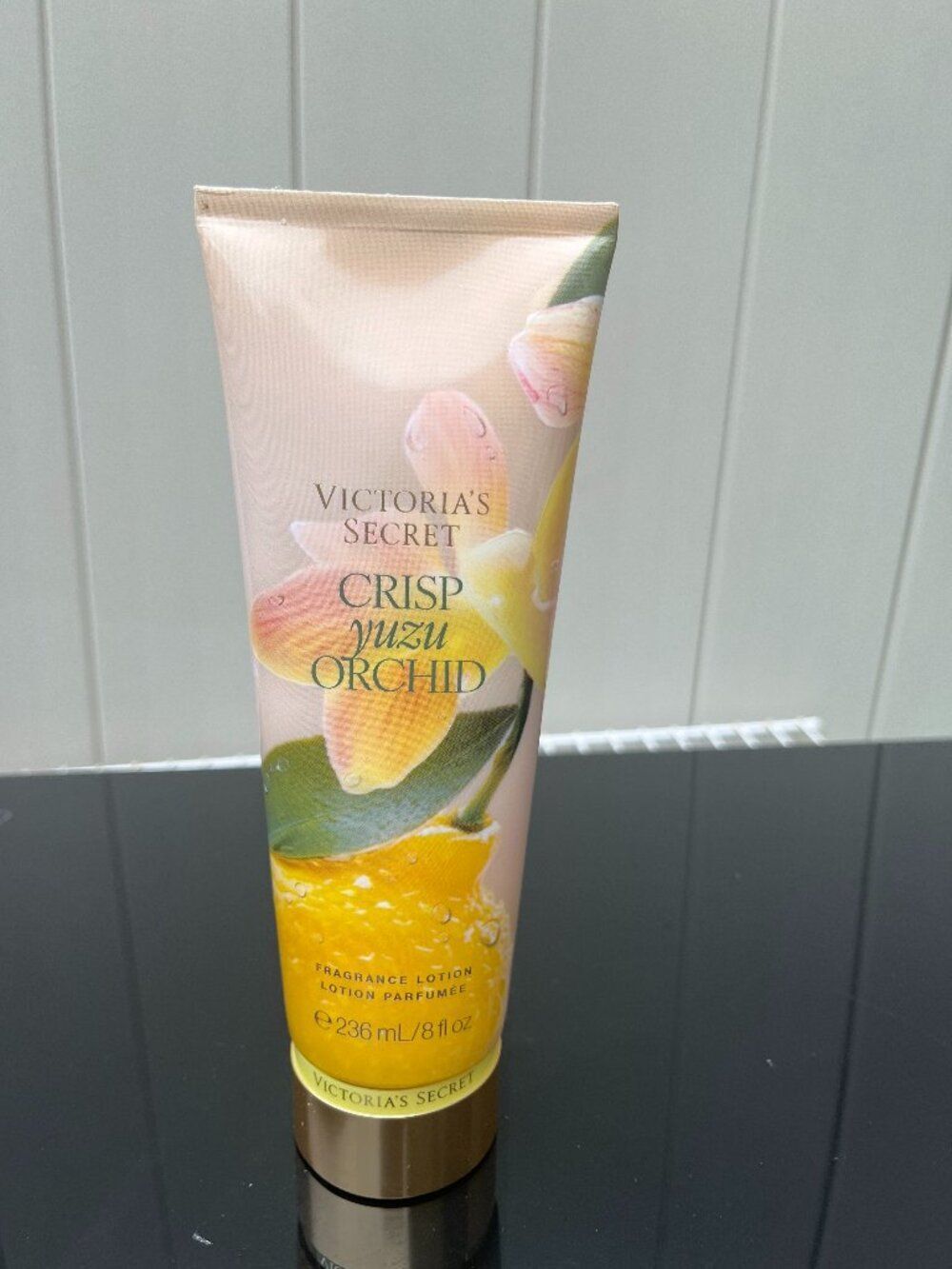 NWOT Victoria's Secret Crisp Yuzu Orchid Lotion 8oz